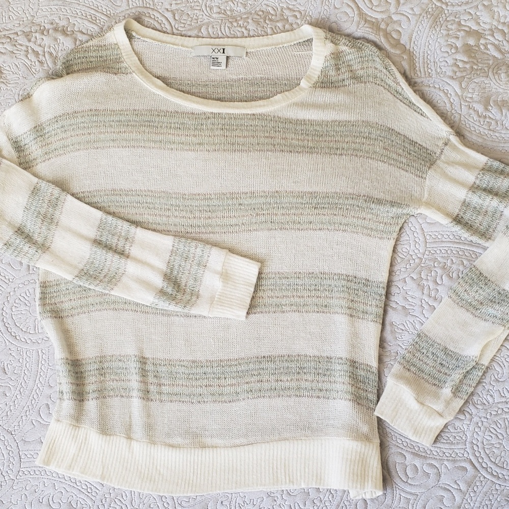 XXI- Metallic Sweater - Picture 1 of 4